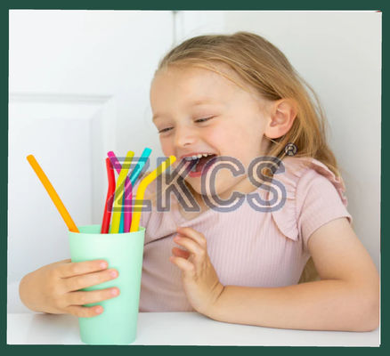 Cannuccia in silicone – Alimentare, riutilizzabile e confortevole per ogni sorso